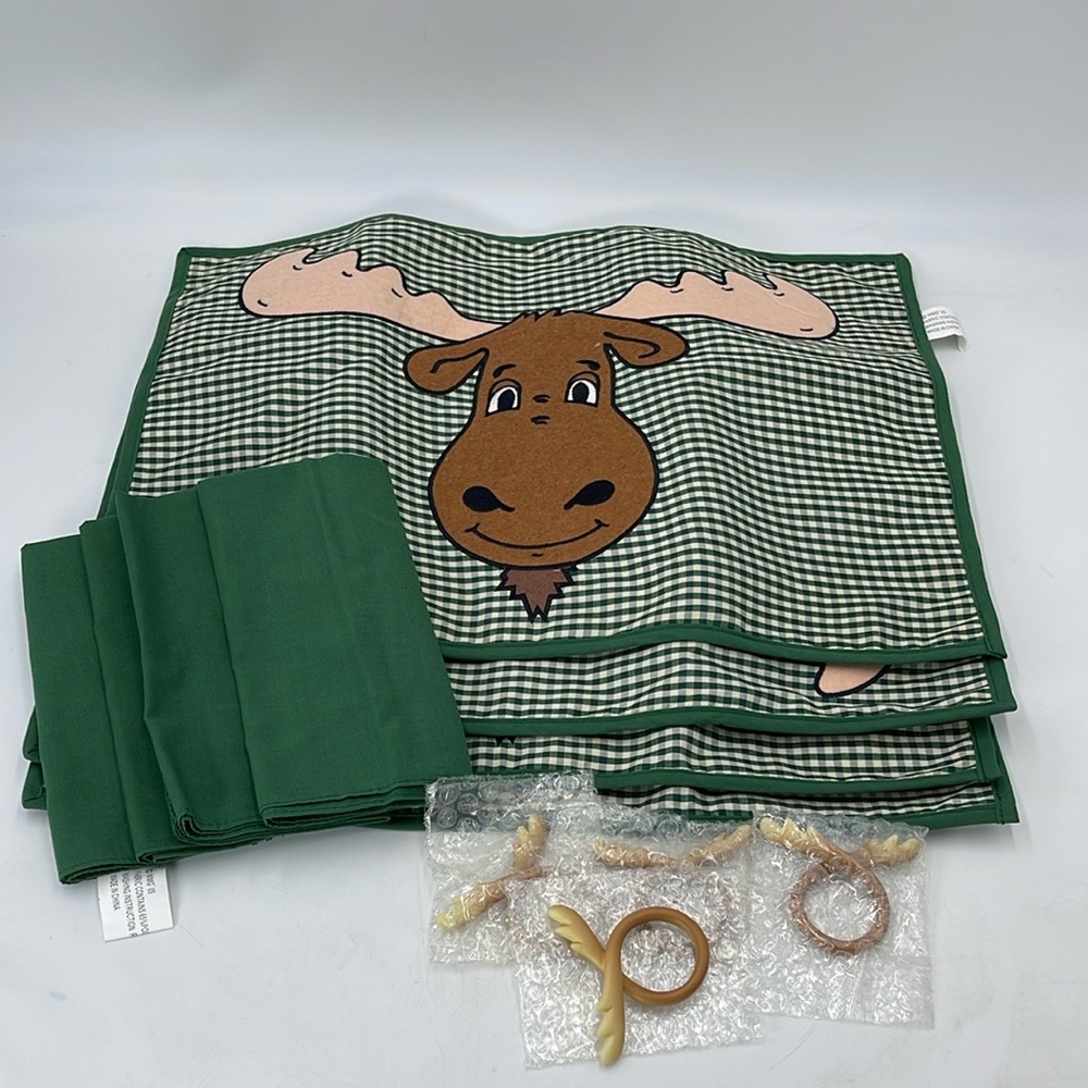 Set of 4 Placements Napkins & Rings Moose Rustic Theme Green Home Decor
